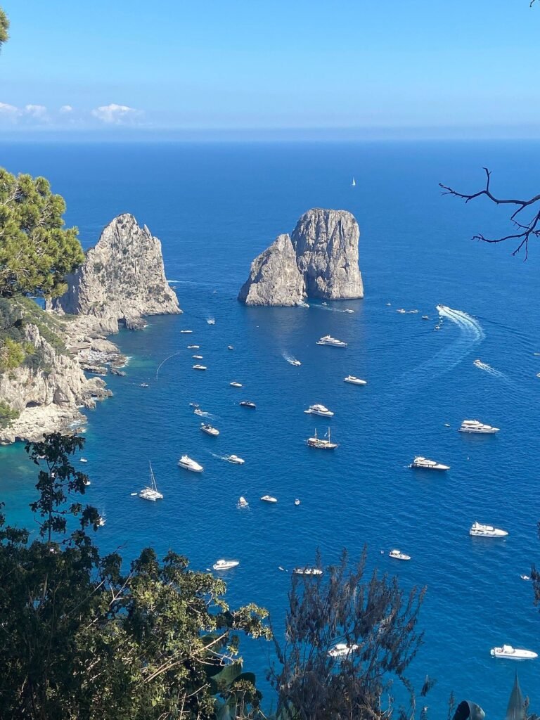 หินฟาราลโยนี เกาะคาปรี